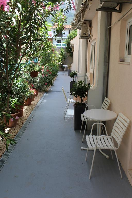 Apartments Petric Makarska Exteriör bild